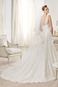Abito da sposa Pizzo Mezza Coperta Con Velo Lungo Caduta Scollo a V - Pagina 2