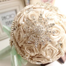 Diamante perla di nozze matrimonio foto decorazione idee layout che tengono i fiori