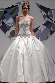 Abito da sposa Primavera Cuore Allacciato Senza Maniche Ball Gown