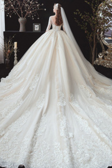 Abito da sposa Ricami Profondo V-scollo Tondo Pizzo Overlay A-Line