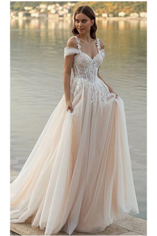 Abito da sposa Romantici A-Line Tulle Treno di spazzata Spiaggia Naturale