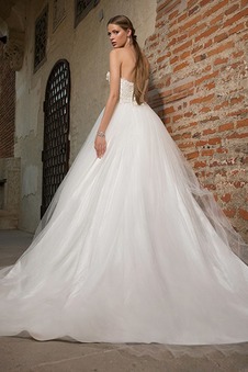 Abito da sposa Romantici Schiena Nuda Pizzo Lungo all'aperto Cuore