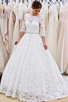 Abito da sposa Vintage Triangolo Invertito A-Line Pizzo Overlay Quanto