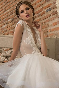 Abito da sposa Buco della serratura Informale Pizzo francese Ballgown Belle